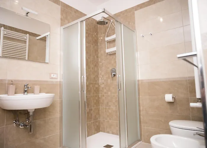 Alojamento de Acomodação e Pequeno-almoço Beb I Due Fratelli 5*